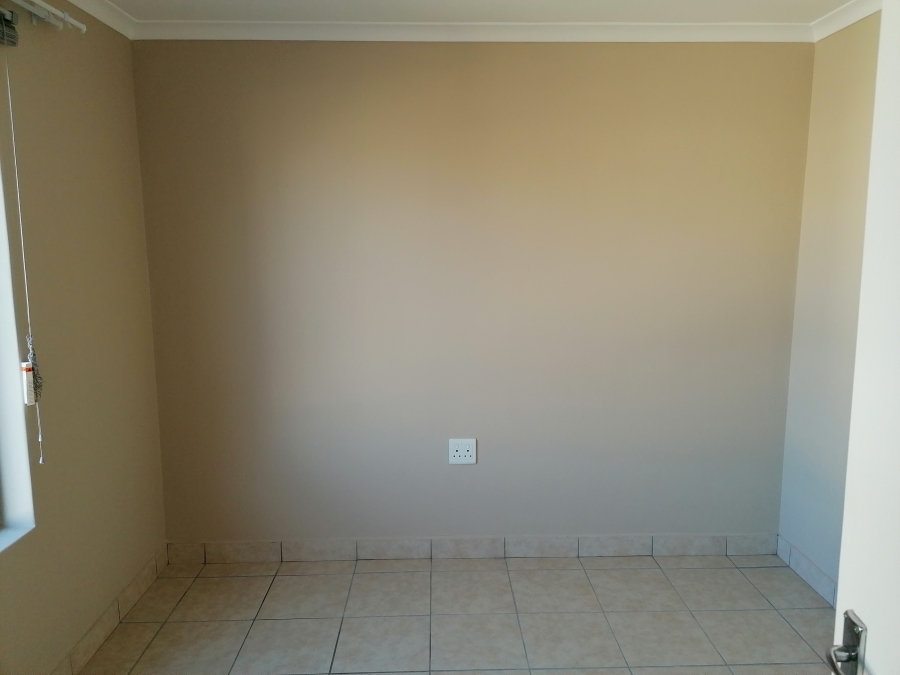 To Let 2 Bedroom Property for Rent in Burgundy Estate Western Cape